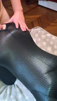 Stepsister gave to fuck herself in anal