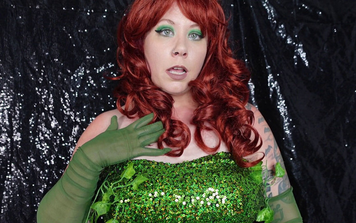 Deanna deadly: أنت الرقيق الجديد ل Poison Ivy