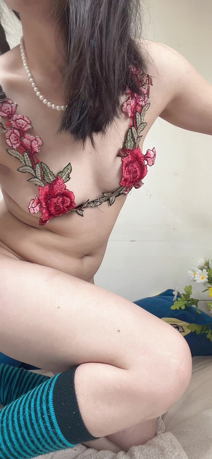 sweethanajapanese: Záběr zblízka na dildo Fuck Hana Asshole Amazing Tiny Ass...