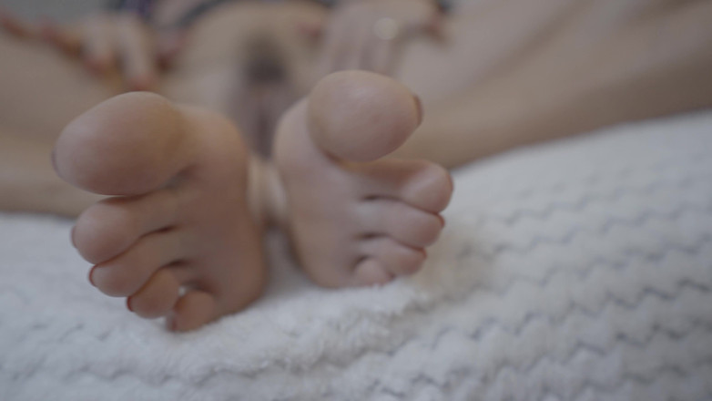 Jasmine RougeXXX: Mature Blonde MILF Teases with Glittery Stockinged Feet