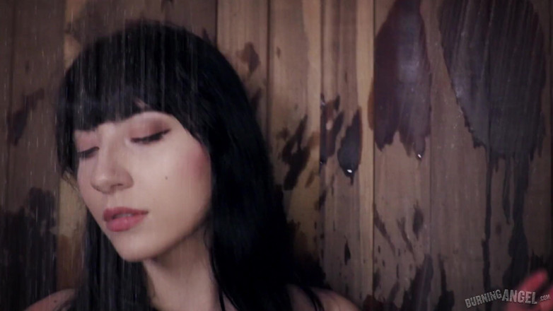 Burning Angel: Трах у відпустці - ffm тристоронній з маленькими руками