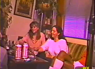 Homegrown Vintage: Night turns into amateur lesbian fun