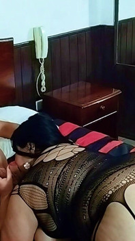 İri güzel evli kadın paylaşıldı, kocası onu filme alıyor, sadece ağır çekimdeki hayranlar