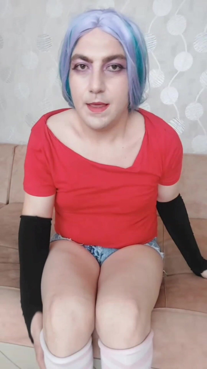 Kitty_Cross: 女牛仔风格的彩色装甜美变装者