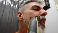 Man Puppy: Du lehrt dich, sich zu rasieren - Papi-riese 8