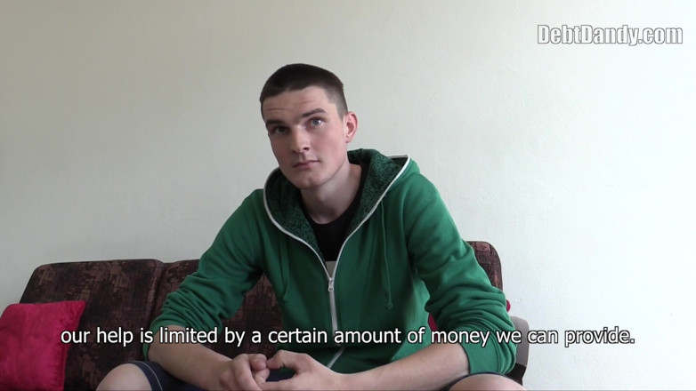 Czech Hunter: Czech Hunter - amatur muda memutuskan untuk zakar deepthroat untuk membayar