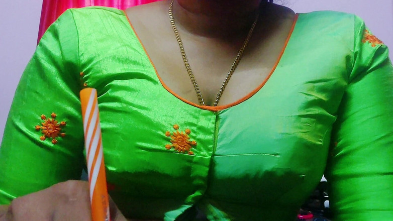 Desi Mohini: Người phụ nữ Ấn Độ nóng bỏng và ngon ngọt ngoại tình...