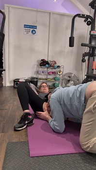 Pantaloni de yoga rupți