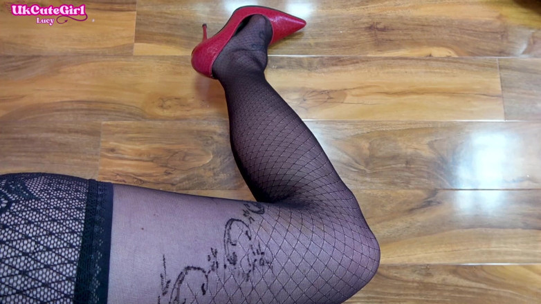 UKCuteGirl Lucy Lauren: Bătaie, certare și rigla Sting pentru neascultarea tachinării băieții buni dont...