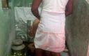 Priyanka314: Priyanka Aunty Dress Washing in Bathroom Sex