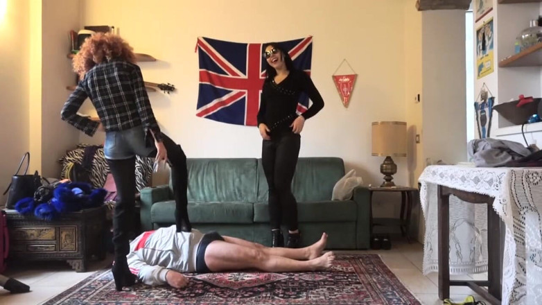 Lady Mesmeratrix Official: Schiavo mascherato punito duramente sul suo cazzo