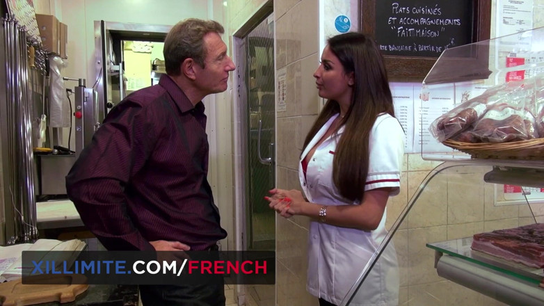 French girls at work: Keukenseks met Anissa Kate