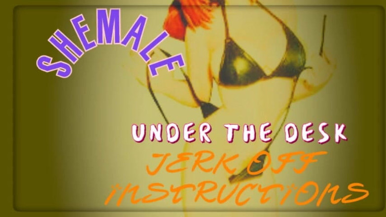 Campsissyboi: La joven travesti se cuelga debajo del escritorio del Dr....