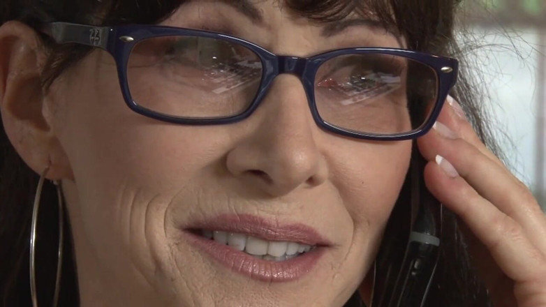 Milf in Love: Ma tatie adore baiser avec une bite noire monstrueuse !!