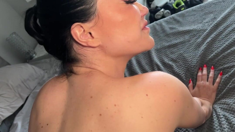 Jasmine Jae: MILF stříkání