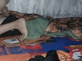 Mr_jhovin: Visité la casa de Alexandra y me quedé a dormir...