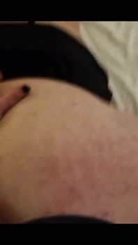 Papi fickt hart ein zimmermädchen im hotelzimmer