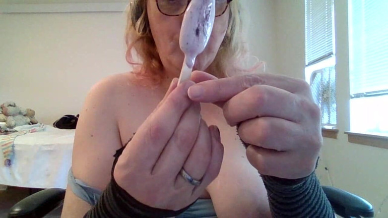 Princess Udders: 公主吃了一个融化的款待