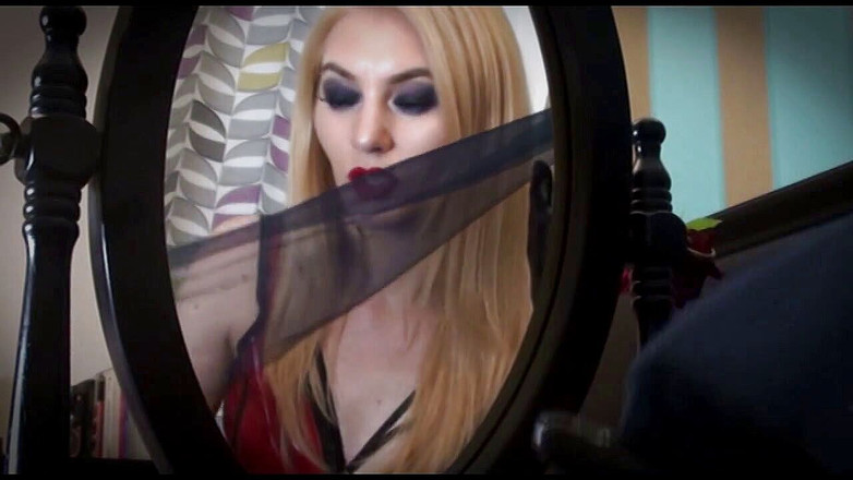 Goddess Celine: 在恐吓咒语下