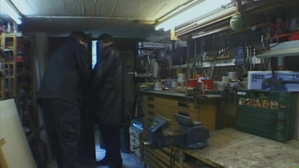 Absolute BDSM films - The original: Piccola in gabbia che domina