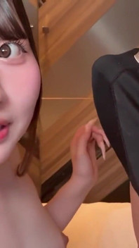 สาวงามเครื่องนุ่งห่มคัพเอฟโชว์หุ่นน่าทึ่งของเธอในฟุตเทจส่วนตัวลับๆ ที่เต็มไปด้วยการยั่วยวนครั้งที่ 2