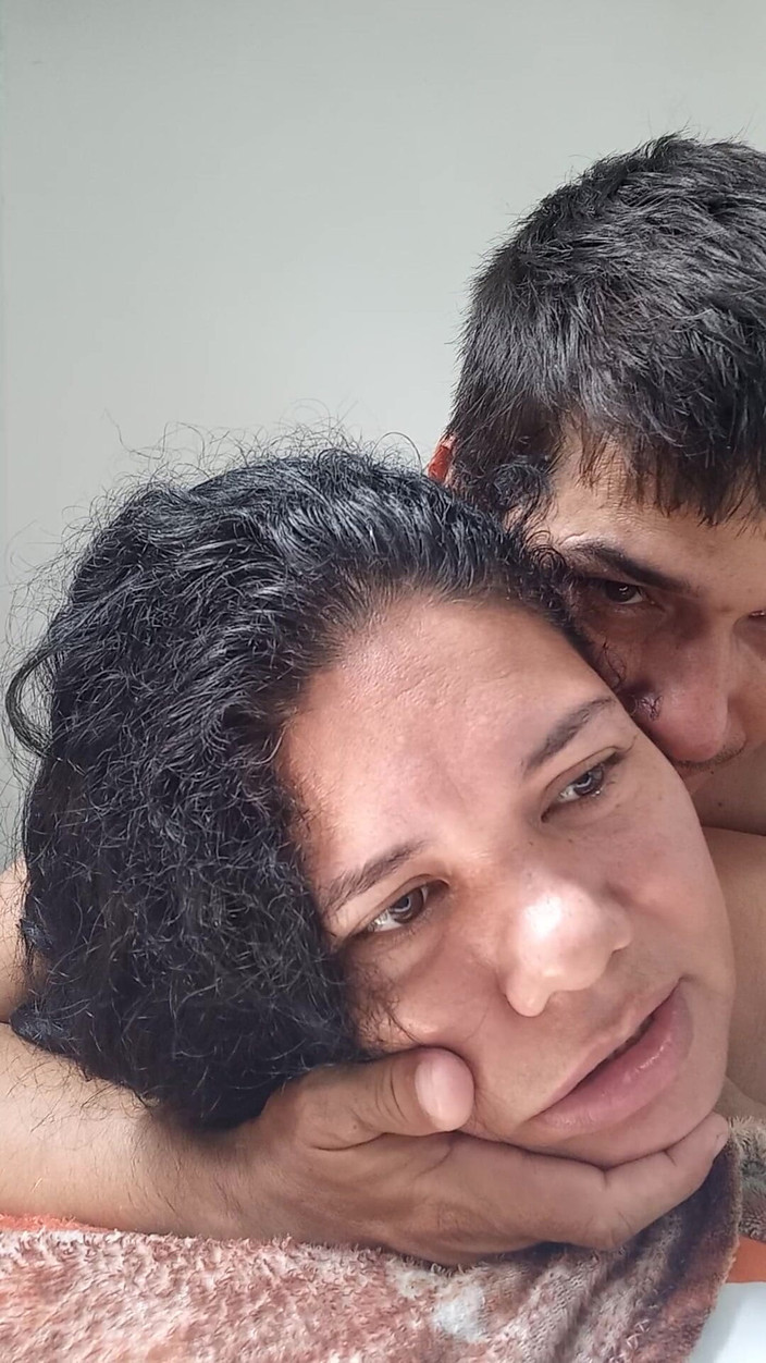 Valkyrieandluigy: Přítelkyně saje lahodný baculatý deepthroat submisivní latina anál