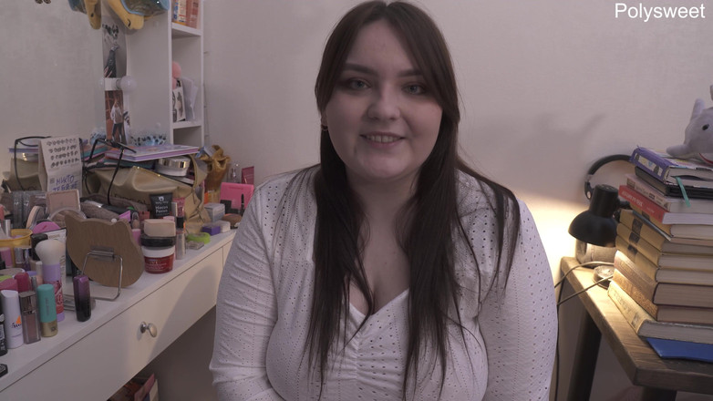 Polly Sweet: Saya akan mengongkek awak di pantat dan anda akan menyukainya.