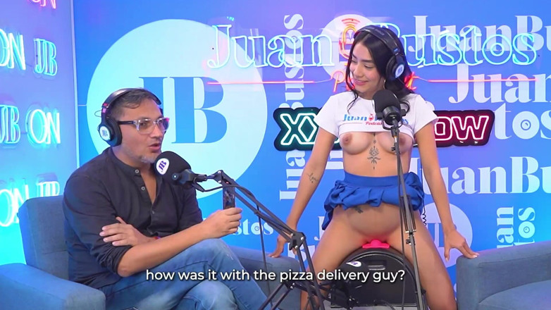 JuanBustos: Küçük sapık Kolombiyalı mayraoficial Sybian makinesinde boşalıyor - Juan Bustos Podcast