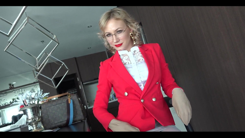 Angel The Dreamgirl: Sexy Outfit