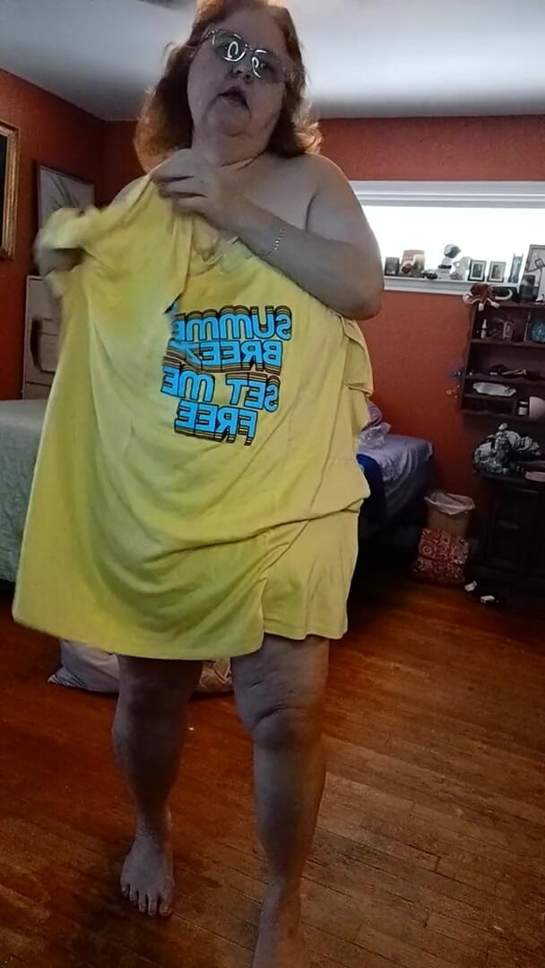 BBW nurse Vicki adventures with friends: Putting on My Blue lemon boy shorts and rest of...