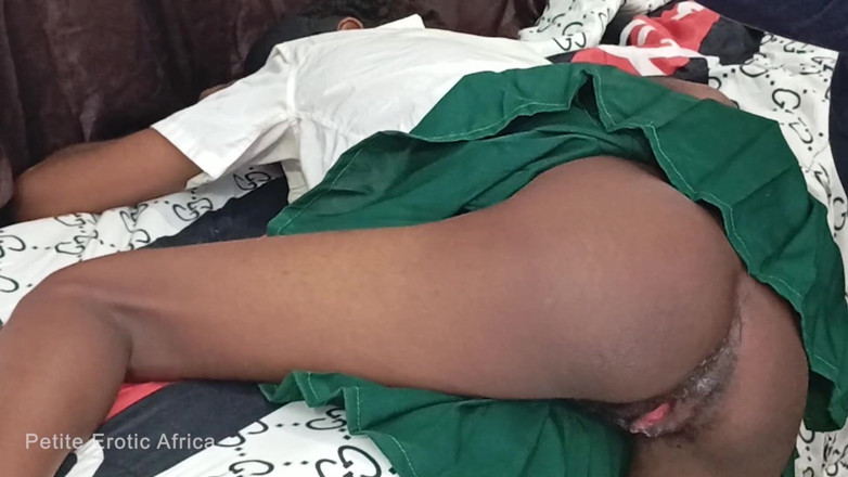 Petite Erotic Africa: Sweet Ebony Teen Taking Huge Dick Out of Passion