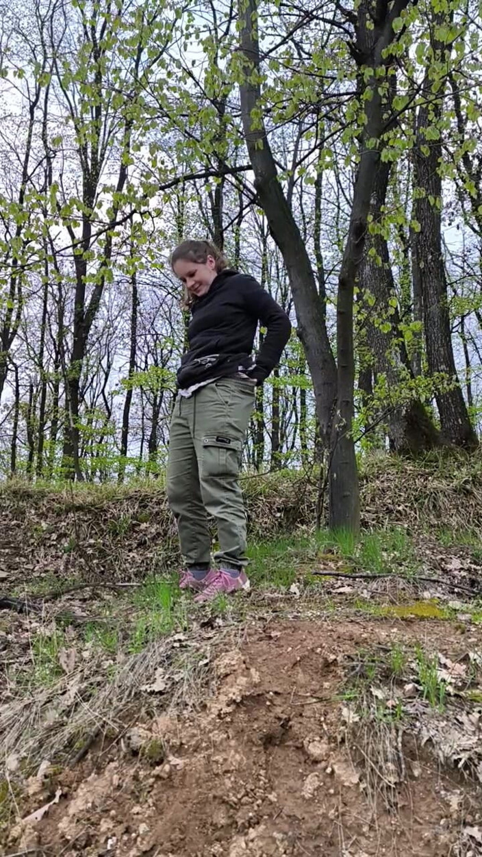 FenekManul: Pee on the Little Sidehill