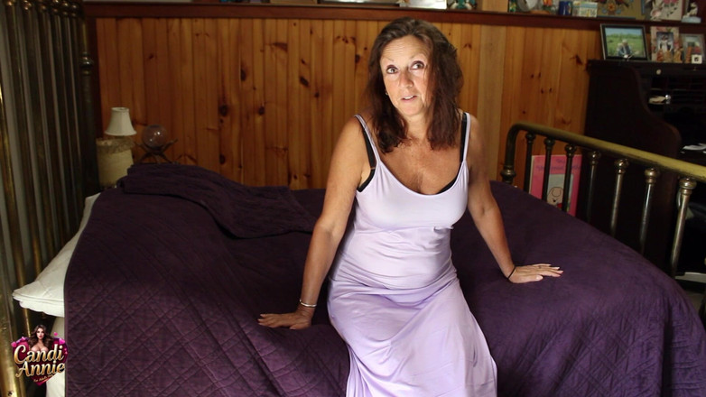 Candi Annie: Photograher Fucks Mature Model Candi Annie - Creampie Finish