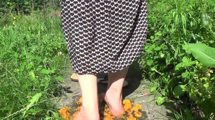Goddess Misha Goldy: ¡Te alimentaré de mis pies y dedos de los pies!...