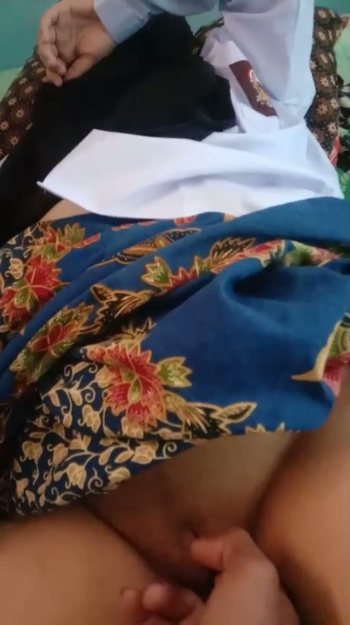 Famly sex: Essa dor de buceta estreita eu gosto