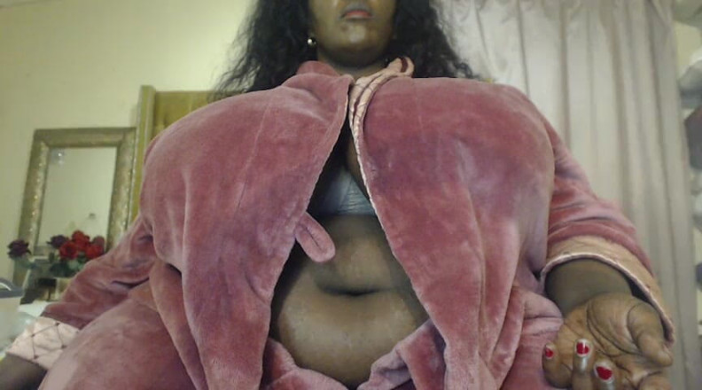 Legendary Booty Overdose: ブラック SSBBW Wannaa バスト BBC ナッツ