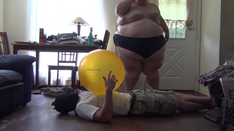Full Weight Productions: The unpoppable ball &amp; Miss GG