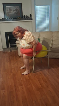 Blooper Big Beauty Nurse Vicki Try's to Pop Balloon with Ass but It Doesnt Work!