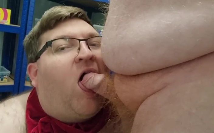 brummieboi89: Elle suce son papa dans un magasin mignon