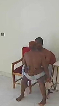 Sveltina con la moglie traditrice con il suocero