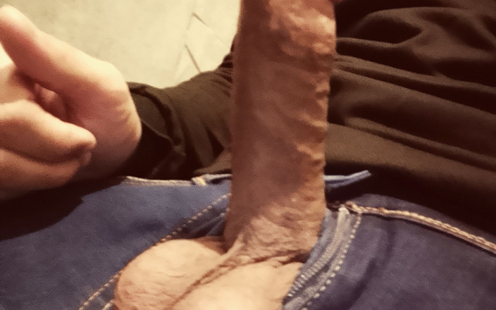 HemoShovel: When the Beautiful Bad Boy Makes His Penis Erect and...