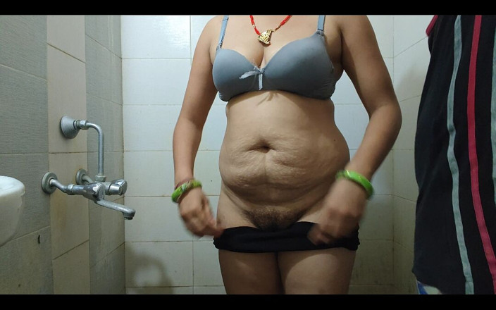 Sexy baby girl: Bhabhi Ko, Badkamer Me Mast Choda