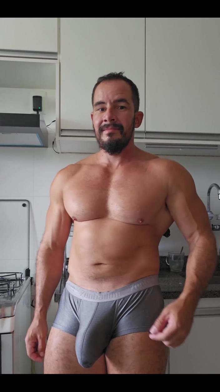 TPOWERX: Cazzo gigante in biancheria intima
