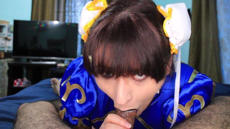 VickyVixen: Goth Chun-li Sucks on a Juicy Cock