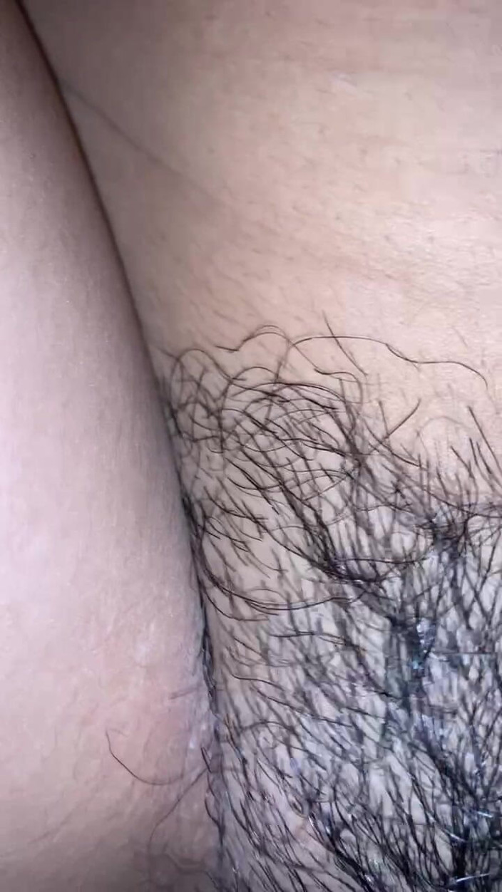 Indo Girl: ฮิญาบคนสวยเบื้องหลังหน้าไร้เดียงสาของเธอ