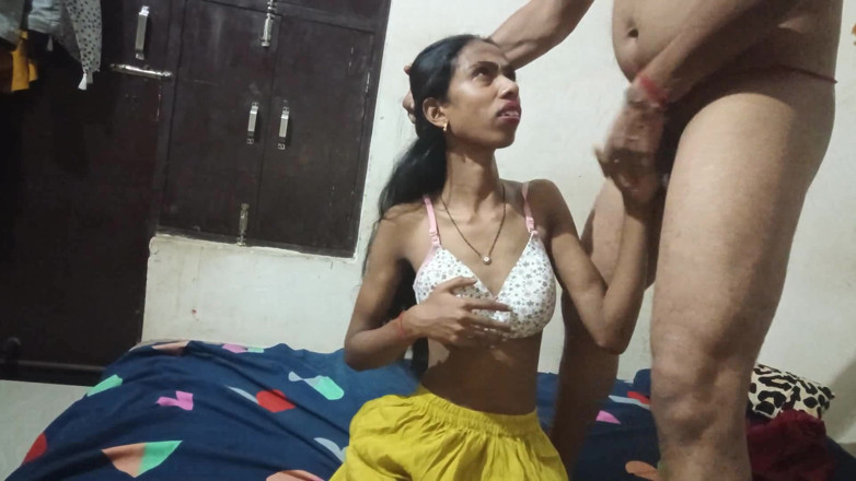 Truefuker: Bhabi desi mencium bapa mertuanya dan menghisapnya juga