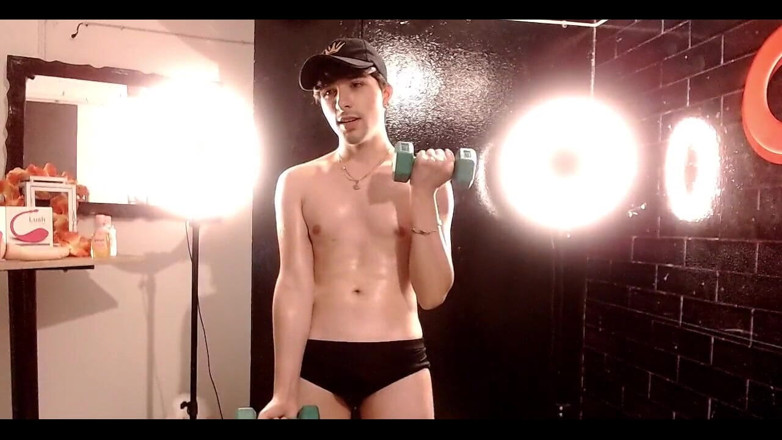 Diego_latinboy: Keep Watching