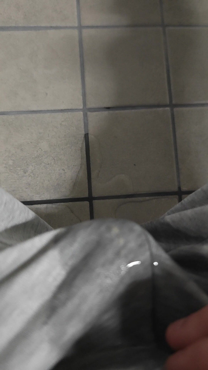 TwinkFelix: Kendi kendime işerken o kadar çıktım ki bacaklarım sallanmaya başladı