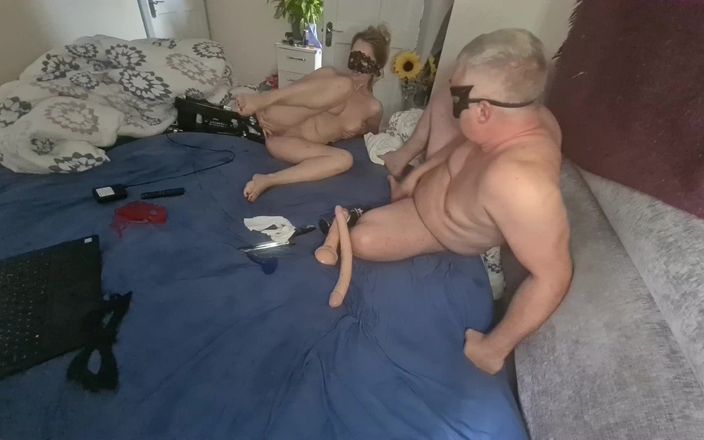 Anal Fetish Couple: 그녀의 바람둥이에 대해 이야기하는 와이프 그리고 난 정말 그녀의 보지를 핥고 또 다른 자지를 맛보고 싶어