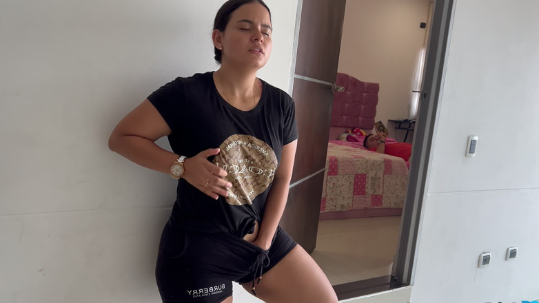 MaRaSexx: Moja przyrodnia siostra trafiła do złego pokoju, złego łóżka i skończyło...